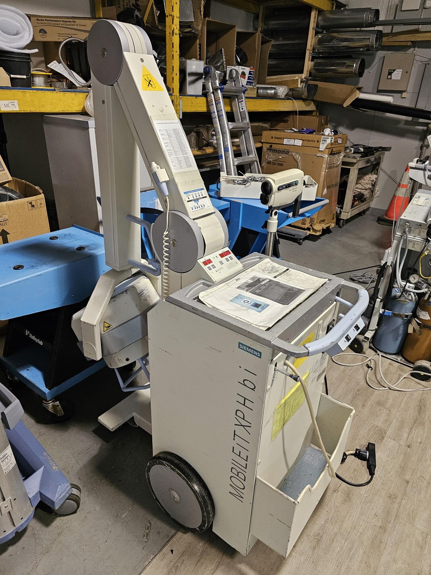 2006 Siemens Mobilette XP portable x-ray – ECG